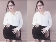 美女主播完美模特身材火辣脫衣舞露出